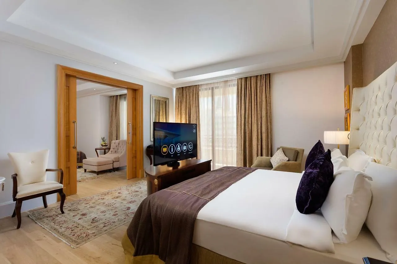 Titanic Mardan Palace Antalya