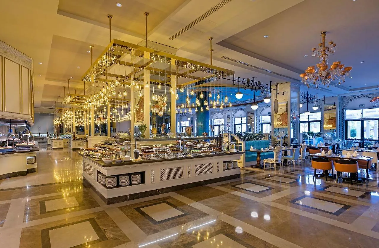 ***** Semesteranläggning (resort) Titanic Mardan Palace Antalya Turkiet